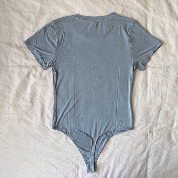 Aritzia Wilfred Free⎜BABY TEE BODYSUIT⎜MARBLE GREY - Picture 6 of 13